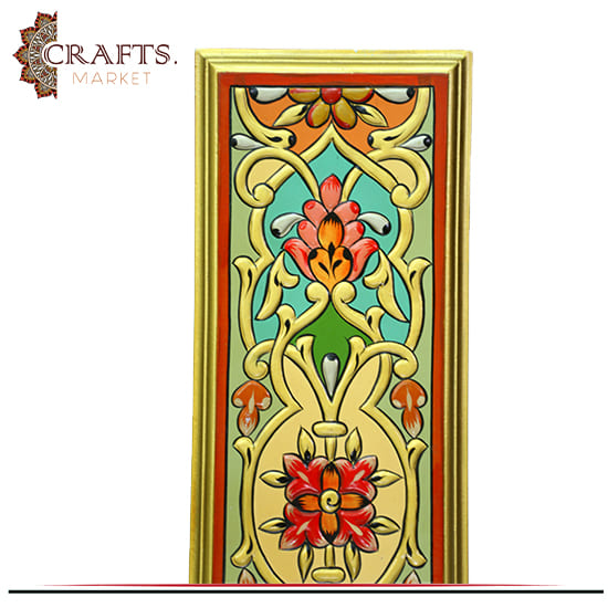 Hand-Painted Wooden Wall Art Decorated with Floral Motif Hand-Painted Wooden Wall Art Decorated with Floral Motif
