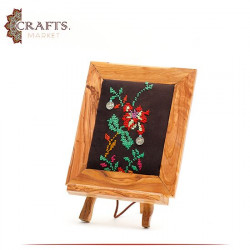 Hand-Crafted Embroidered Fabric Home Décor with Flowers design