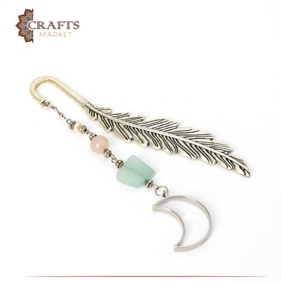 Book separator with a feather design and a crescent-shaped pendant Book separator with a feather design and a crescent-shaped pendant