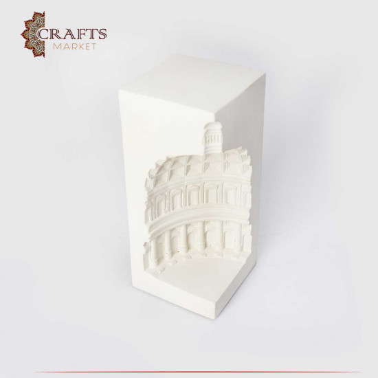 A cement candle holder in the shape of the ancient Pantheon - white A cement candle holder in the shape of the ancient Pantheon - white