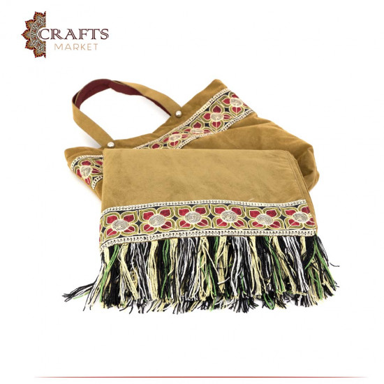 Prayer rug with bag with floral design