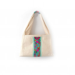 Women's handbag with a modern design