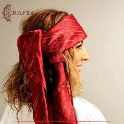 حطة نسائية للراس من القطن مصنوعة يدويا لون احمر داكن 