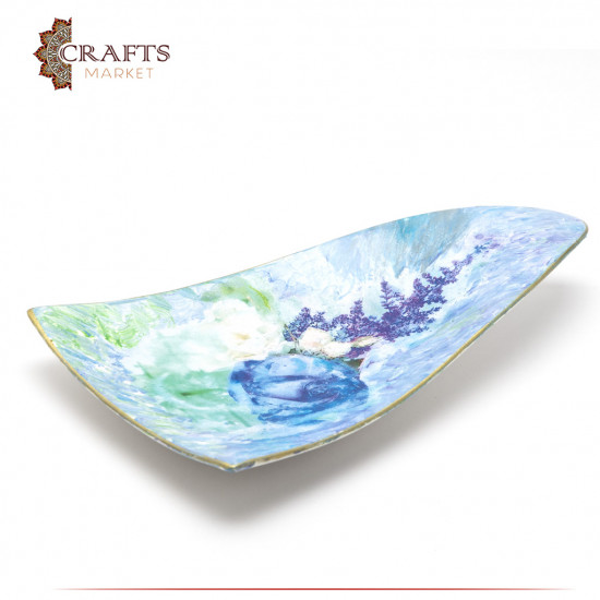 Hand-decorated Porcelain Dish, Table Décor with decoupage Art in a juri roses Design Hand-decorated Porcelain Dish, Table Décor with decoupage Art in a juri roses Design
