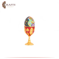 Table décor from a Chicken egg with an Owl design
