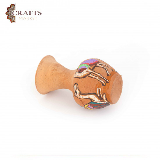 Small hand-painted pottery with Camel design Small hand-painted pottery with Camel design