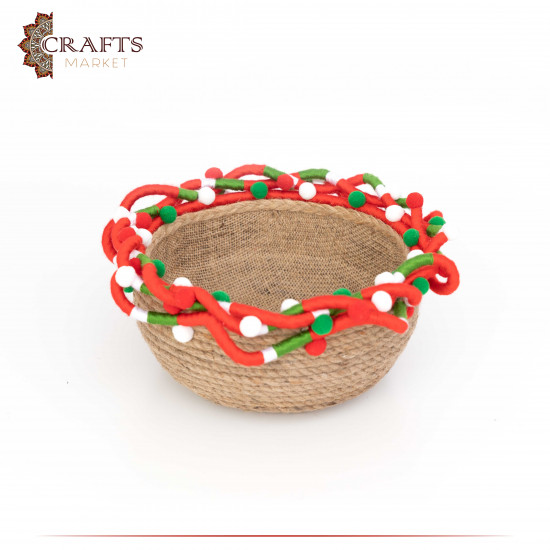 Handcrafted Multi-Color Round Burlap Plate with a Modern Design Handcrafted Multi-Color Round Burlap Plate with a Modern Design