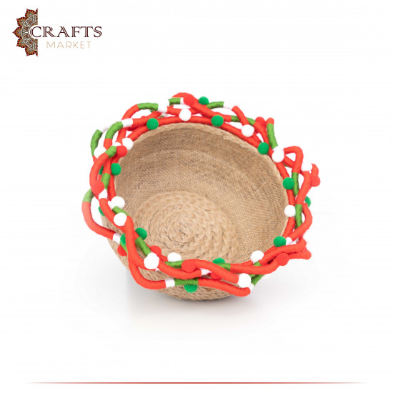 Handcrafted Multi-Color Round Burlap Plate with a Modern Design Handcrafted Multi-Color Round Burlap Plate with a Modern Design
