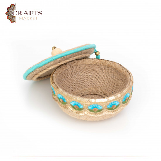 Handcrafted Duo-Color Round Burlap Covered Plate Set with an Indian Design, 2 PCs Handcrafted Duo-Color Round Burlap Covered Plate Set with an Indian Design, 2 PCs