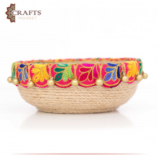 Handcrafted Multi-Color Round Burlap Plate with an Indian Design Handcrafted Multi-Color Round Burlap Plate with an Indian Design
