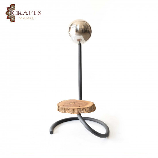 Handcrafted Aluminum & Wood Helmet Stand with a Luxurious Design Handcrafted Aluminum & Wood Helmet Stand with a Luxurious Design