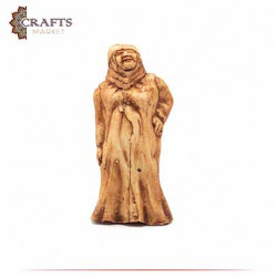 traditional lady statue