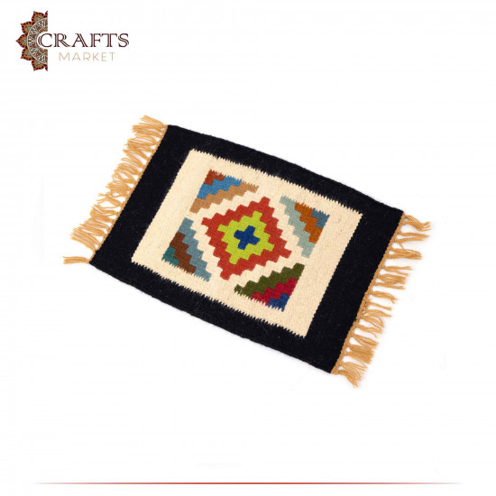 بساط صغير من الصوف الطبيعي متعدد الألوان مصنوع يدويًا بساط صغير من الصوف الطبيعي متعدد الألوان مصنوع يدويًا