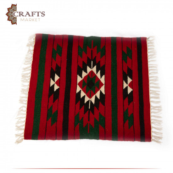 بساط من الصوف الطبيعي متعدد الألوان مصنوع يدويًا بتصميم تراثي بساط من الصوف الطبيعي متعدد الألوان مصنوع يدويًا بتصميم تراثي
